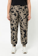 מכנסיים במידות גדולות גומי בשוליים דוגמת פסים מבריקה עם כיסים 302697