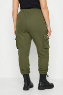 מכנסי ג'וגר במידות גדולות גומי בשוליים פרטי כיסים קארגו 302770