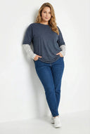 טישירט במידות גדולות צווארון עגול שרוולים דוגמת פסים 302777