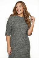 שמלה צמודה במידות גדולות צווארון גולף חצי שרוול 3/4 302854