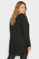 חולצה במידות גדולות עם צווארון עגול שרוולים ארוכים ועיטורי פאייטים 302911