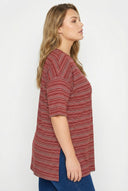 טישירט ארוכה במידות גדולות חצי שרוול צווארון עגול רחב דוגמת פסים שסעים בצדדים 302948