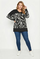 חולצה במידות גדולות עם הדפס שרוול ארוך גזרה ארוכה בד גמיש 303057