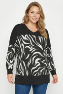 חולצה במידות גדולות עם הדפס שרוול ארוך גזרה ארוכה בד גמיש 303057