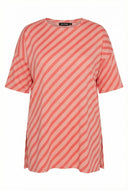 טישירט במידות גדולות צווארון עגול רחב שרוול 3/4 שסעים בצדדים דוגמת פסים 303127