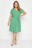 שמלה במידות גדולות דוגמת פרחים מידי חגורה במותן עם כפתורים 303329