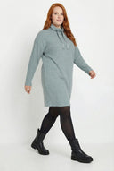 שמלה במידות גדולות שרוול ארוך קפוצ׳ון בד רך 303590