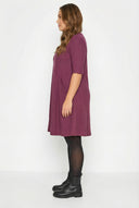 שמלה במידות גדולות חצי שרוול צווארון עגול גזרה אסימטרית עם כיסים 303803