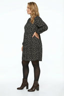 שמלת מיני במידות גדולות שרוול ארוך צווארון V בד מקומט 303940