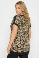 טישירט במידות גדולות דוגמת נמר פרטי עינית מתכת 304086