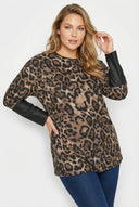 טי־שירט במידות גדולות שרוול ארוך צווארון עגול עם פרטי עור 304307