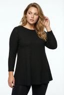 טי־שירט במידות גדולות שרוול ארוך צווארון עגול רחב (U) בד ריב 304381