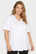 חולצה במידות גדולות צווארון V עם הדפס גזרה אסימטרית לייקרה 320779