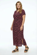 שמלה מקסי במידות גדולות עם פרטי צווארון שרוול קצר עם כיסים ושסעים בצדדים 615605