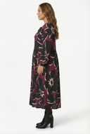 שמלת מקסי במידות גדולות שרוול ארוך צווארון V בד מקומט 616397