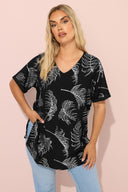 טישירט ארוכה במידות גדולות שרוול קצר צווארון עגול עם הדפס שסעים בצדדים 303780