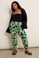 מכנסי ג'וגר במידות גדולות פרטי גומי בשוליים ובמותן עם כיסים 145107