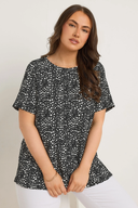 חולצה במידות גדולות שרוול קצר צווארון עגול עם הדפס 615913