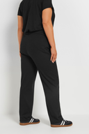 מכנסיים במידות גדולות גזרה ישרה גומי במותן שתי כיסים קדמיים עם הדפס 303902