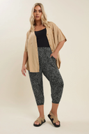 מכנס במידות גדולות מכפלת צרה מעל הקרסול גזרה קצרה עם הדפס עם כיסים 302447