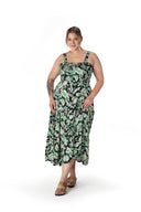 שמלה במידות גדולות גומי במותן עם כתפיות רחבות דוגמת פרחים T-82