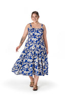 שמלה במידות גדולות גומי במותן עם כתפיות רחבות דוגמת פרחים T-80